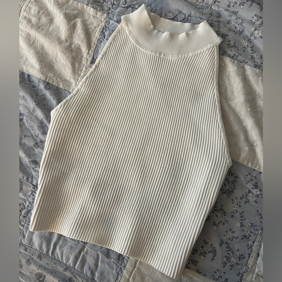 Babaton Sculpt Knit Mock Neck Cropped Tank Top - Picture 2 of 6